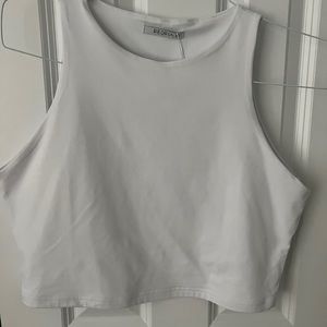 Reoria white athletic top